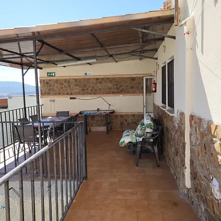 Casa Oasis, Agradable Casa Con Piscina En Zona Tranquila * Puertollano
