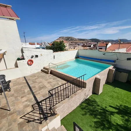 Сasa de vacaciones Casa Oasis, Agradable Casa Con Piscina En Zona Tranquila Puertollano
