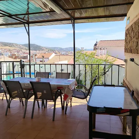 Casa Oasis, Agradable Casa Con Piscina En Zona Tranquila * Puertollano