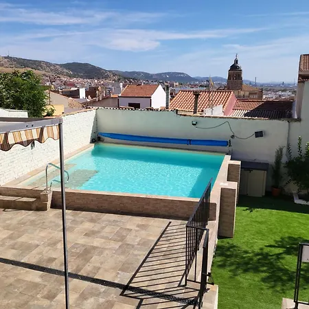 Casa Oasis, Agradable Casa Con Piscina En Zona Tranquila Сasa de vacaciones Puertollano