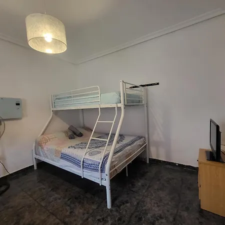 Сasa de vacaciones Casa Oasis, Agradable Casa Con Piscina En Zona Tranquila Puertollano