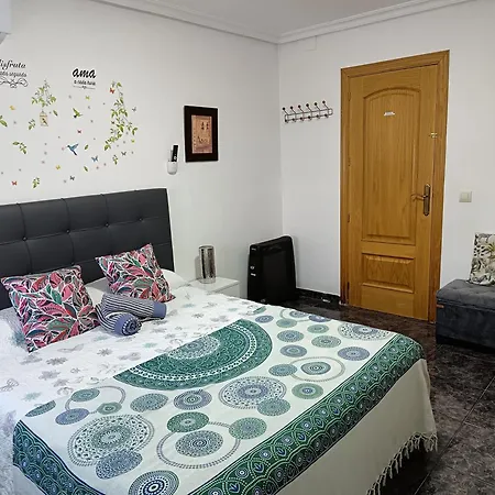 Casa Oasis, Agradable Casa Con Piscina En Zona Tranquila Сasa de vacaciones