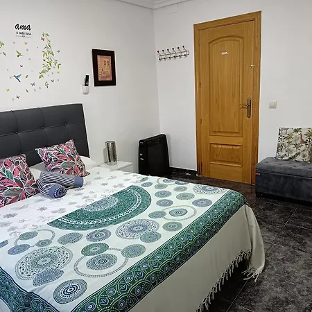 Casa Oasis, Agradable Casa Con Piscina En Zona Tranquila Сasa de vacaciones Puertollano