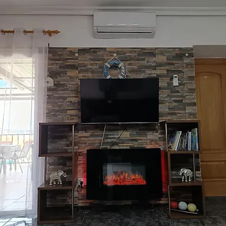Casa Oasis, Agradable Casa Con Piscina En Zona Tranquila * Puertollano
